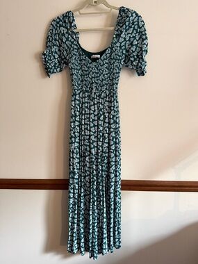 Abercrombie & Fitch green floral smocked midi dress XS